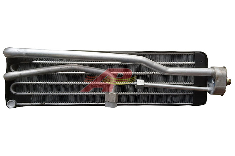 Verdampfer, Klimaanlage Hitachi, John Deere, 4475688, 4475689, 4614289, 4641212 | 0047110140-03